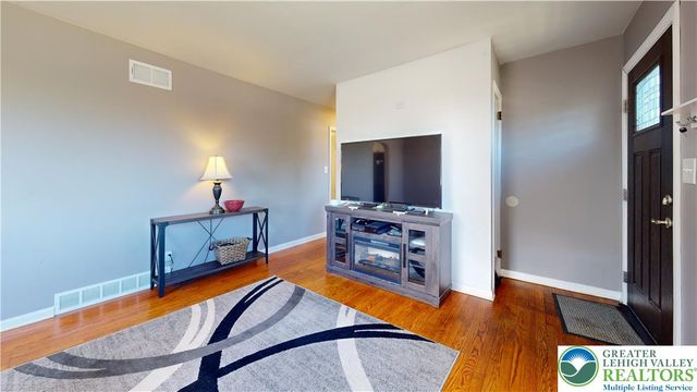 1404 East Highland Street, Allentown City, PA 18109