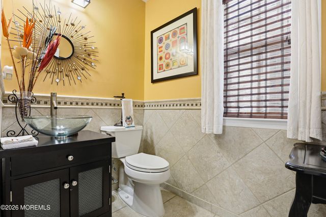 129 Hamlet Court, Toms River, NJ 08753
