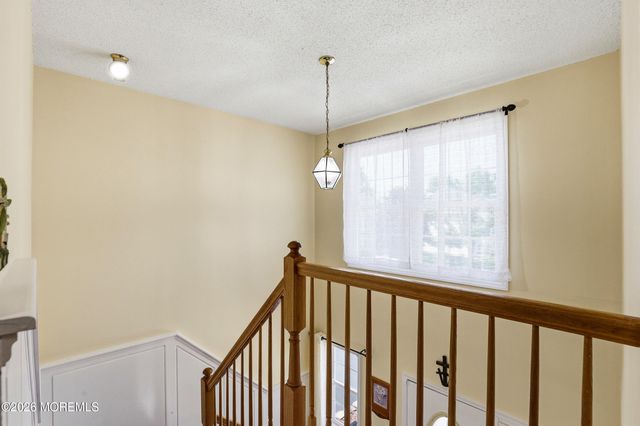 129 Hamlet Court, Toms River, NJ 08753
