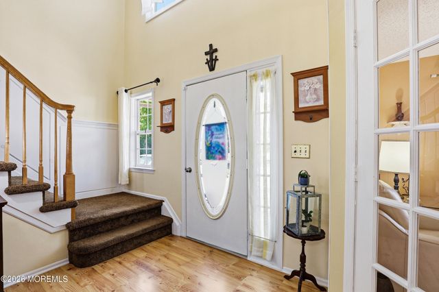 129 Hamlet Court, Toms River, NJ 08753