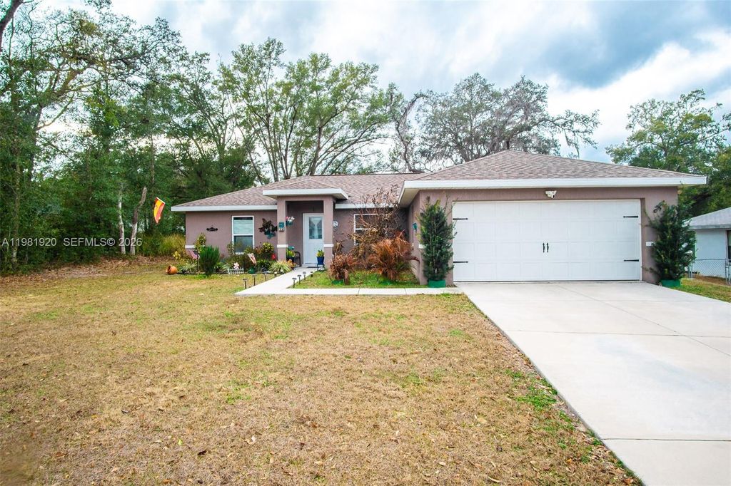 Image 1 of property listing at 1123 Bucknell, Inverness, FL 34450