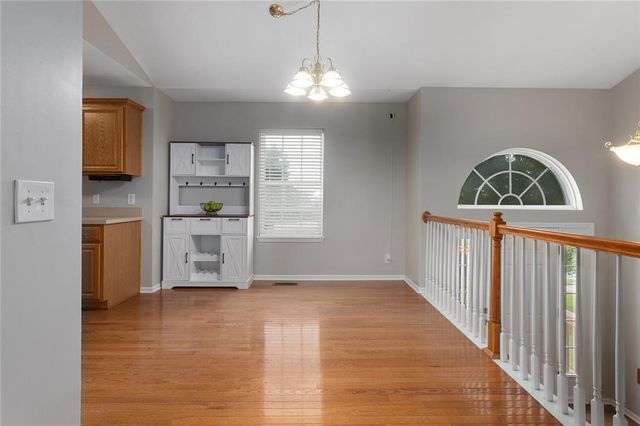 625 Midjay Drive, Liberty, MO 64068