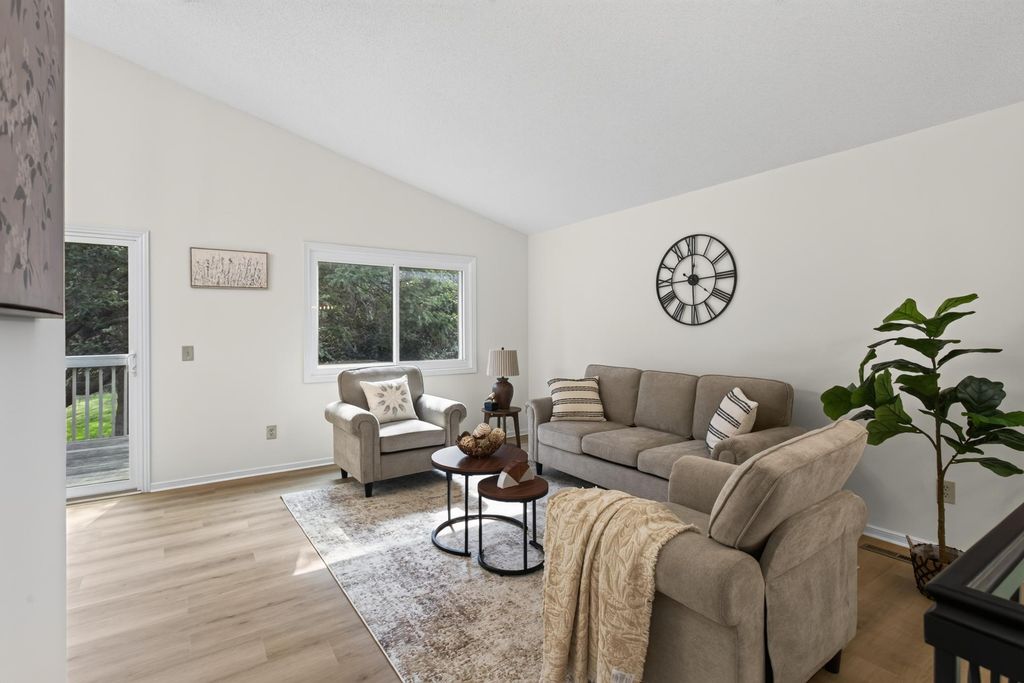 11219 Xavier Road, Bloomington, MN 55437 — photo 3