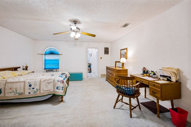 3014 Idlecreek Drive, Dalworthington Gardens, TX 76016