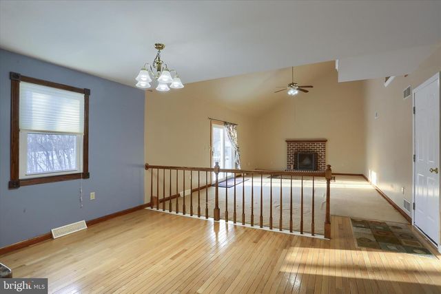 22 TEABERRY DRIVE, Carlisle, PA 17015