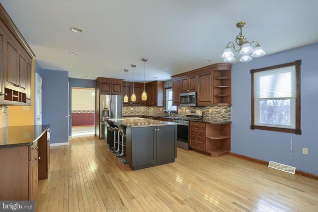 22 TEABERRY DRIVE, Carlisle, PA 17015