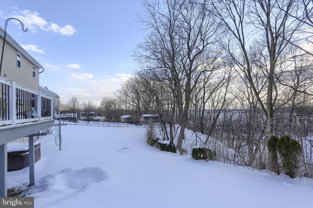 22 TEABERRY DRIVE, Carlisle, PA 17015