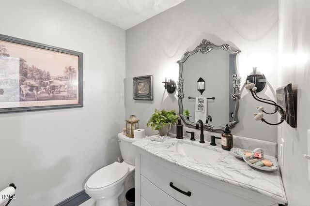 474 E Barefoot Road, Newton Grove, NC 28366