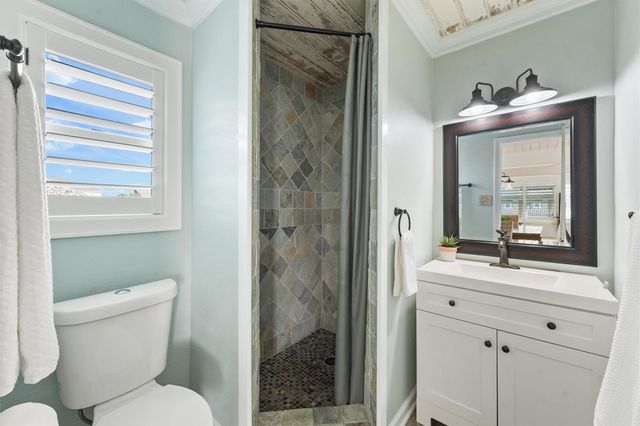 16634 Jamaica Beach Road, Jamaica Beach, TX 77554