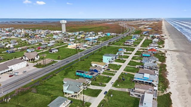 16634 Jamaica Beach Road, Jamaica Beach, TX 77554