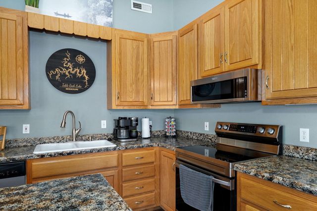 237 Daisy Lane, Lampe, MO 65681