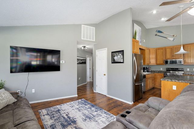 237 Daisy Lane, Lampe, MO 65681