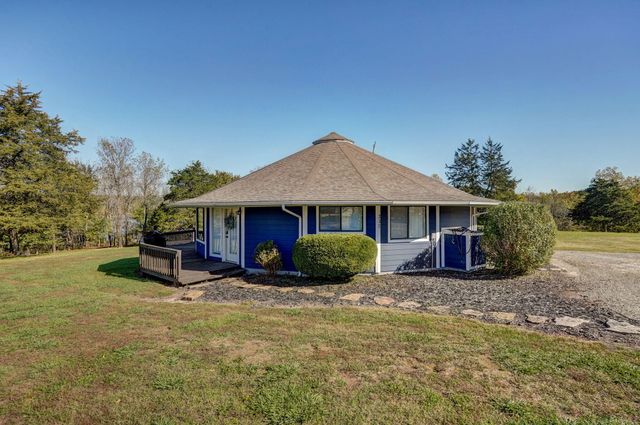 237 Daisy Lane, Lampe, MO 65681