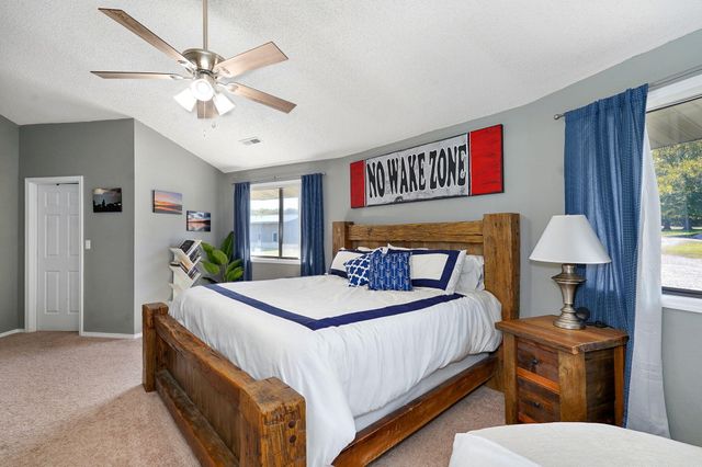 237 Daisy Lane, Lampe, MO 65681