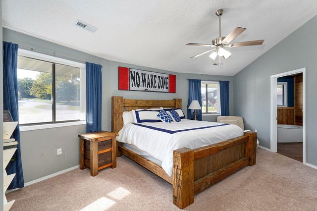 237 Daisy Lane, Lampe, MO 65681