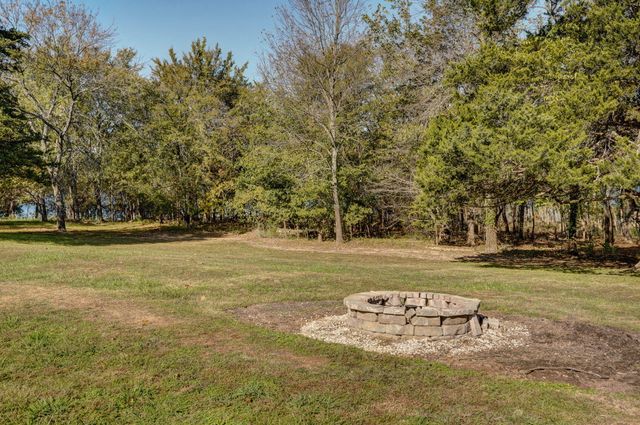 237 Daisy Lane, Lampe, MO 65681