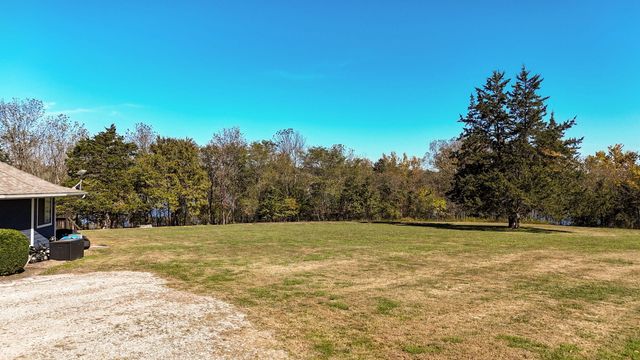 237 Daisy Lane, Lampe, MO 65681