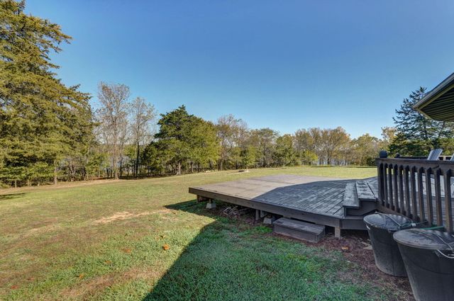 237 Daisy Lane, Lampe, MO 65681