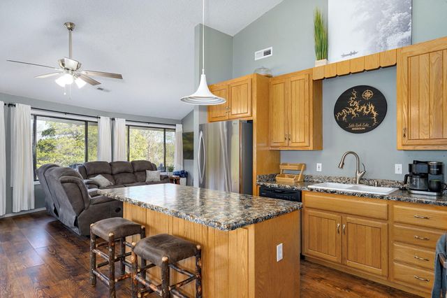 237 Daisy Lane, Lampe, MO 65681