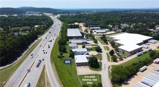 2028 Shiloh Drive, Fayetteville, AR 72704