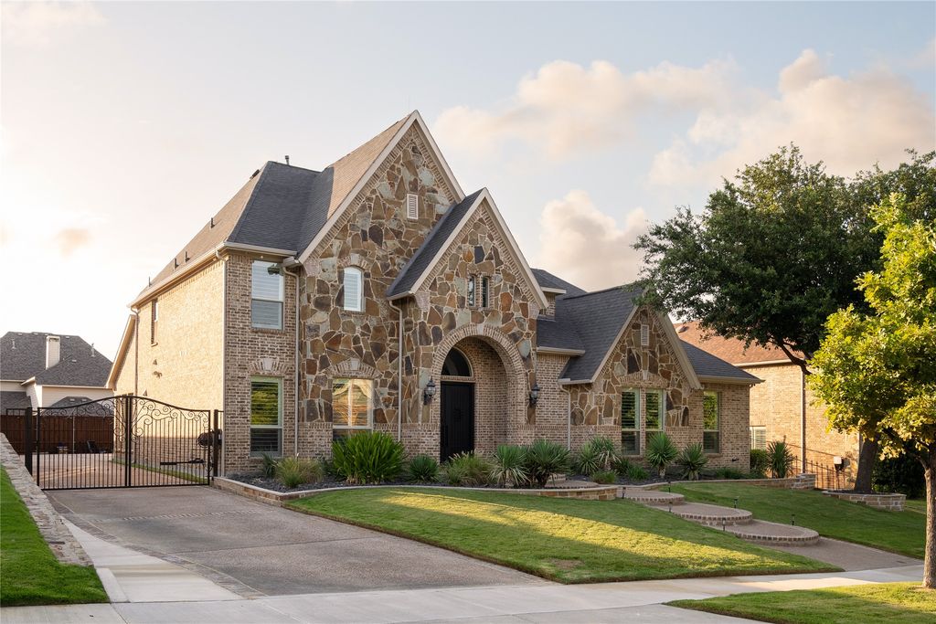 2312 Maidens Castle Drive, Lewisville, TX 75056 — photo 2