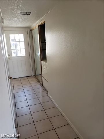 4231 White Sands Avenue, Las Vegas, NV 89121