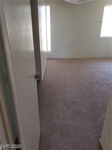 4231 White Sands Avenue, Las Vegas, NV 89121