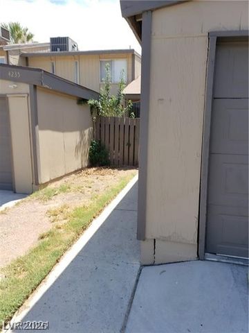 4231 White Sands Avenue, Las Vegas, NV 89121