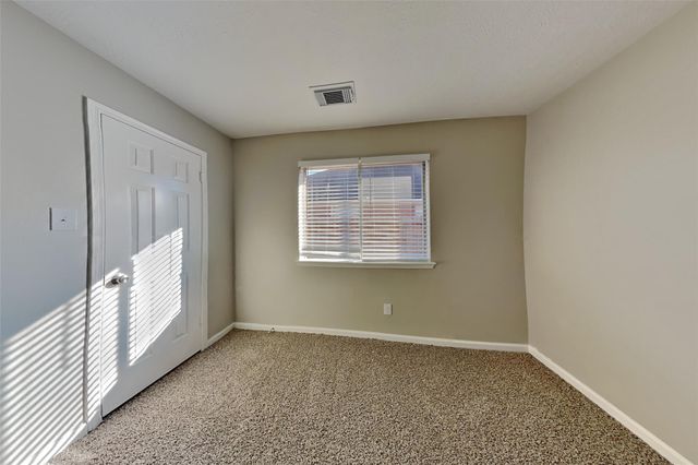 10726 Perigrine Drive, Houston, TX 77065