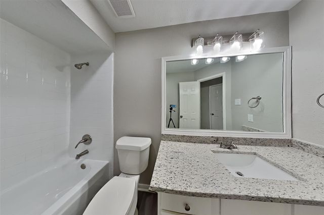 10726 Perigrine Drive, Houston, TX 77065