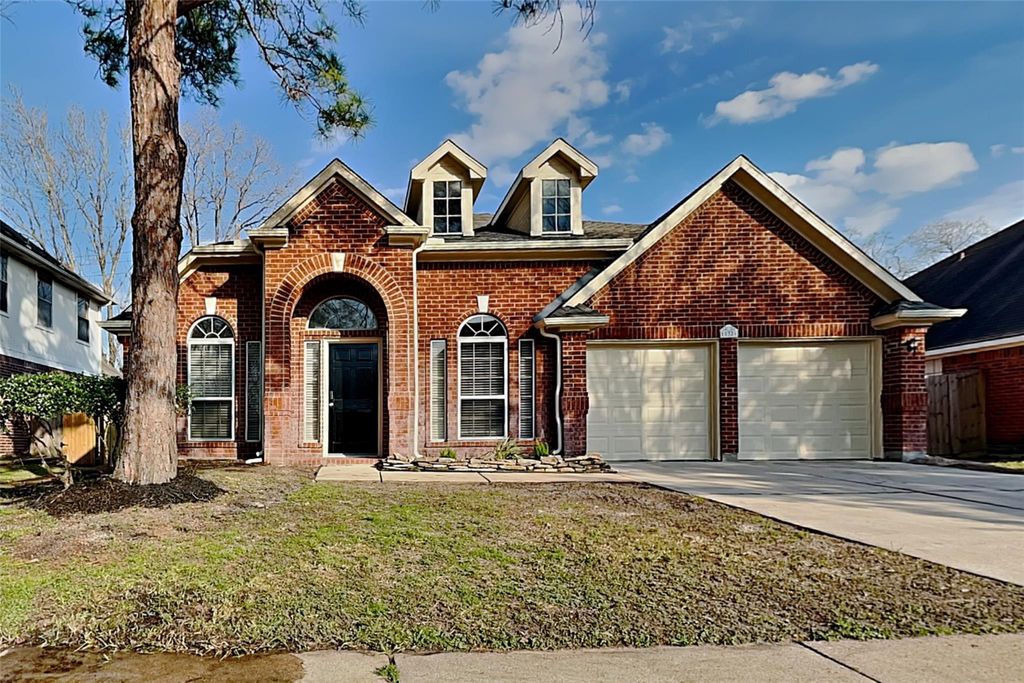 10726 Perigrine Drive, Houston, TX 77065