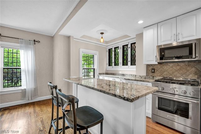 2717 Derbyshire Road, Cleveland Heights, OH 44106