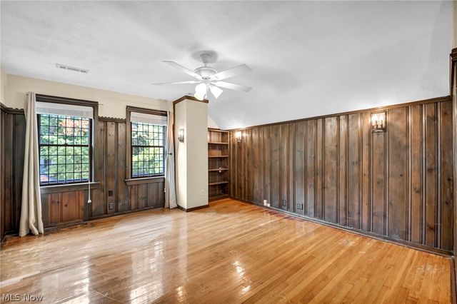 2717 Derbyshire Road, Cleveland Heights, OH 44106
