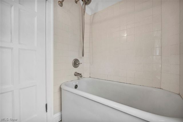 2717 Derbyshire Road, Cleveland Heights, OH 44106
