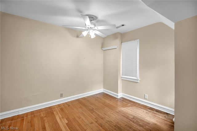 2717 Derbyshire Road, Cleveland Heights, OH 44106