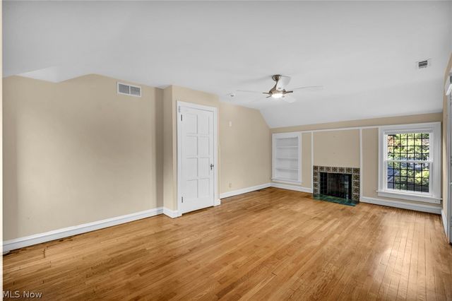 2717 Derbyshire Road, Cleveland Heights, OH 44106