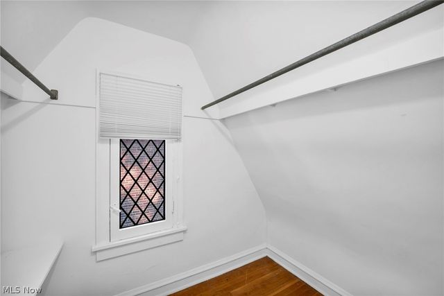 2717 Derbyshire Road, Cleveland Heights, OH 44106