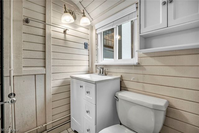 2717 Derbyshire Road, Cleveland Heights, OH 44106