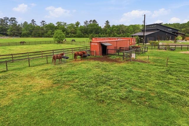 2743 Bobville Rd, Montgomery, TX 77316
