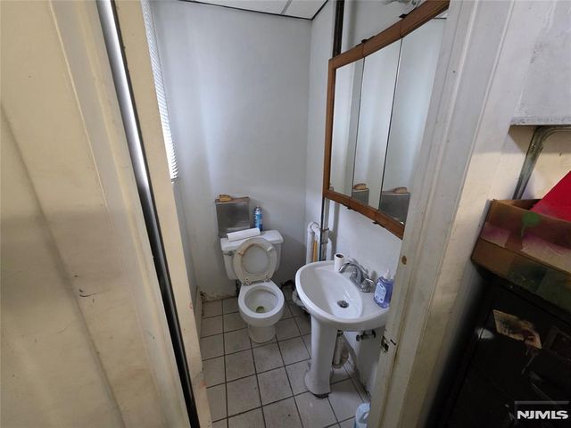 1449 Teaneck Road, Teaneck, NJ 07666