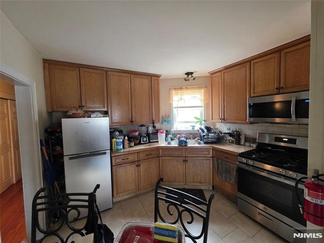 1449 Teaneck Road, Teaneck, NJ 07666