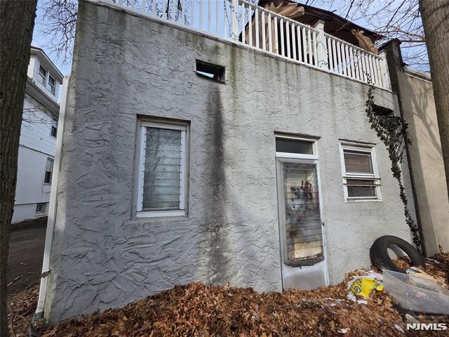 1449 Teaneck Road, Teaneck, NJ 07666