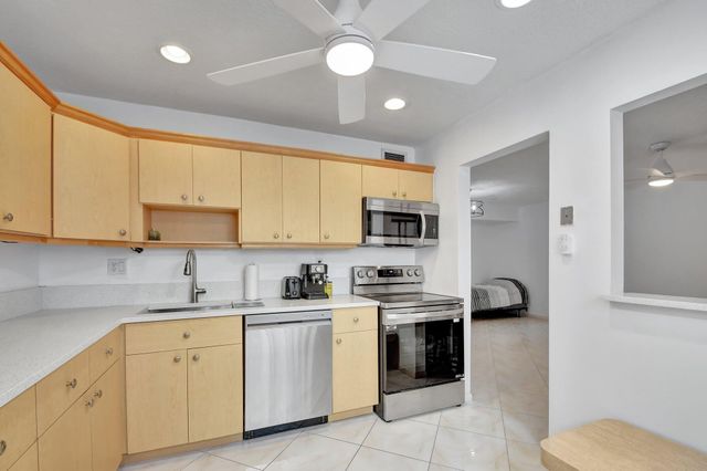 459 Piedmont J, Delray Beach, FL 33484