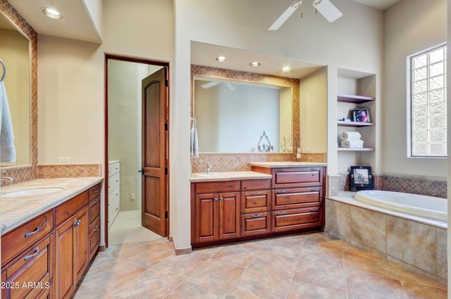 28013 N DESIERTO Drive, Rio Verde, AZ 85263