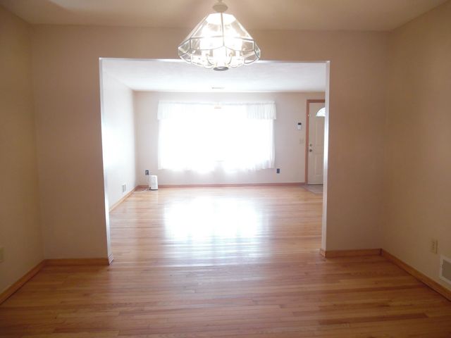 21 Burnside Drive, Swansea, MA 02777