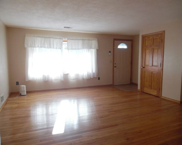 21 Burnside Drive, Swansea, MA 02777