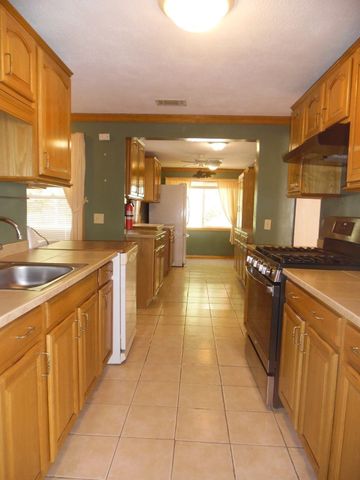 21 Burnside Drive, Swansea, MA 02777