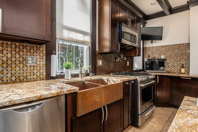 54 N Woodland Avenue, Columbus, OH 43203