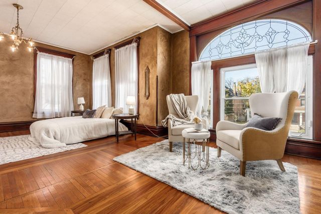 54 N Woodland Avenue, Columbus, OH 43203