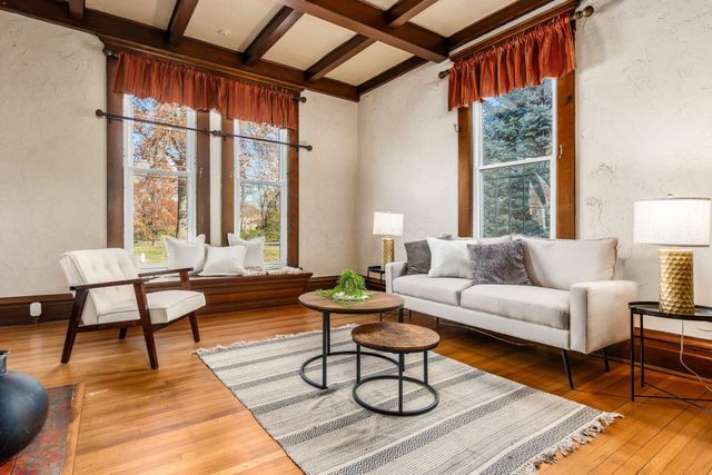 54 N Woodland Avenue, Columbus, OH 43203